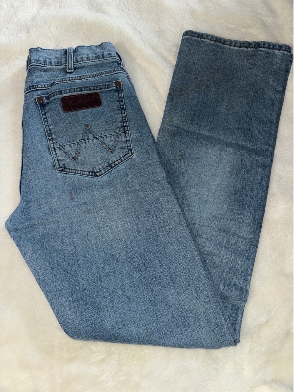 Wrangler Retro Slim Bootcut Jeans 30x36 Light Blue Denim with Minor Stains
